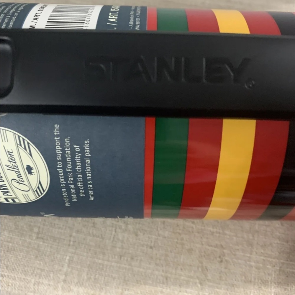 Limited Edition Stanley Pendleton Red Thermos National Parks Vacuum Bottle NEW - Picture 6 of 7